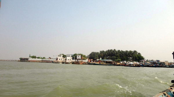 Golden Triangle Tour with Chilika from Puri – 4-Day Itinerary
